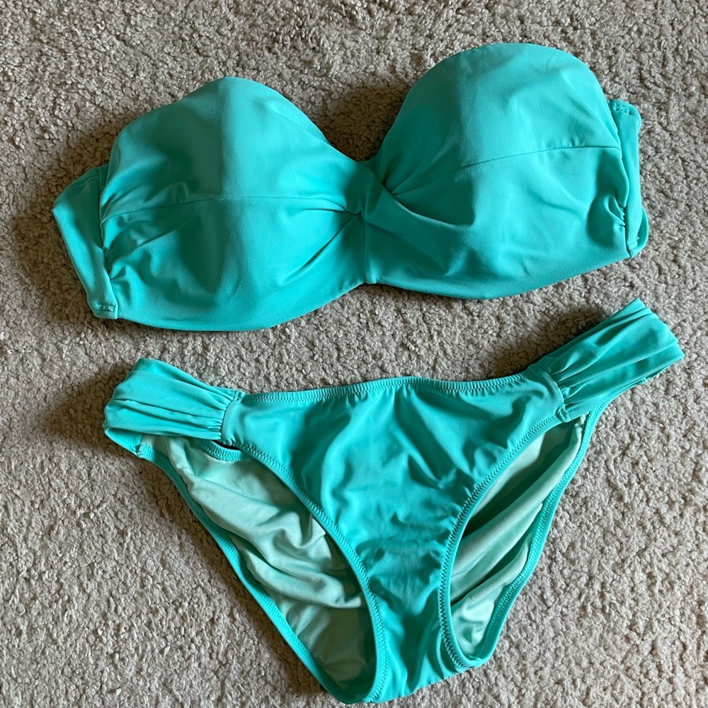 VS bikini